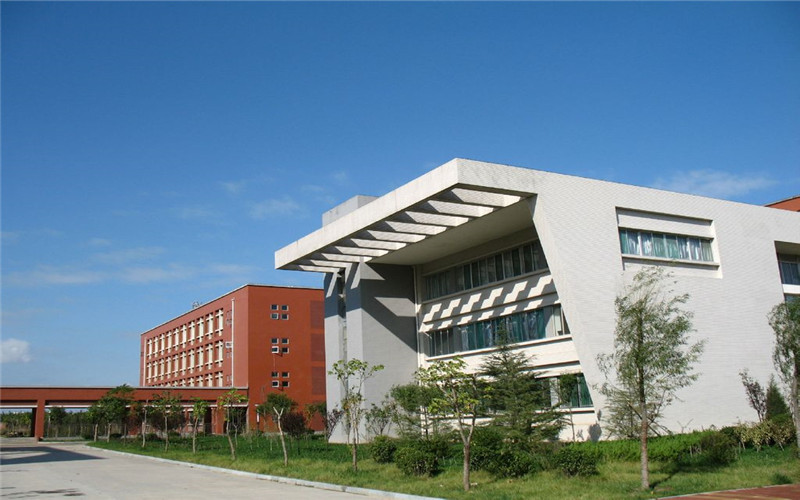 山东传媒职业学院校园风光