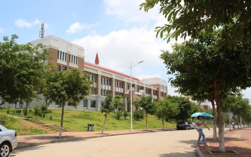 赣州师范高等专科学校