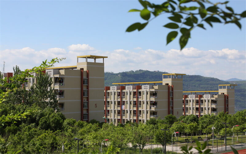 重庆三峡医药高等专科学校-学生宿舍