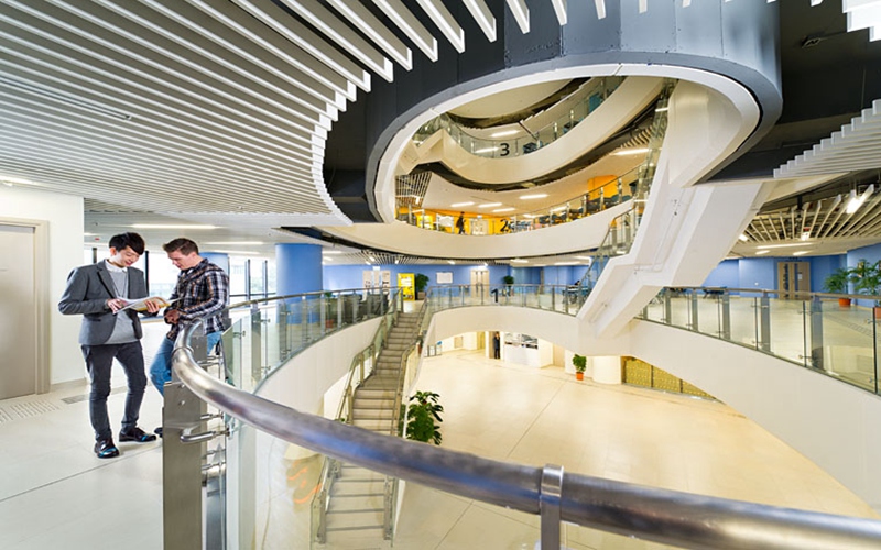 香港城市大学-教学楼内景