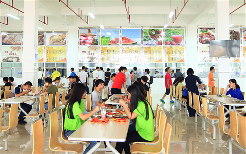 广西安全工程职业技术学院-学生食堂
