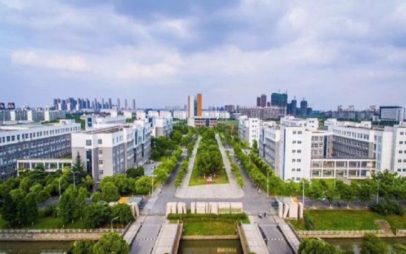 2025年南京师范大学泰州学院在湖北最低录取分数线主图