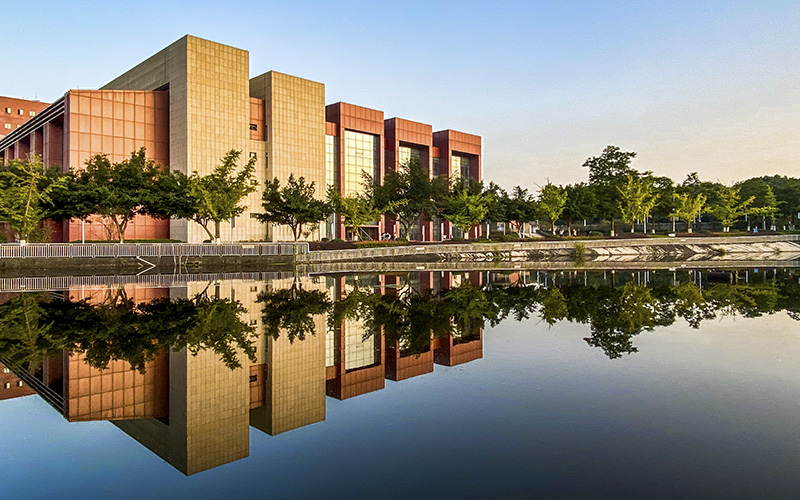 重庆医科大学国际医学院-3