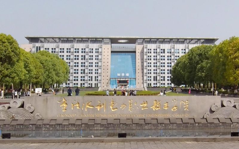 2025年山西文科332分能报什么大学