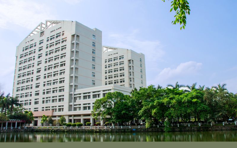 广东石油化工学院-07