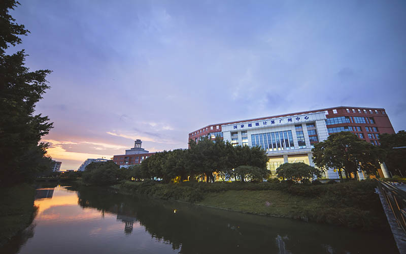 中山大学-国家超级计算广州中心