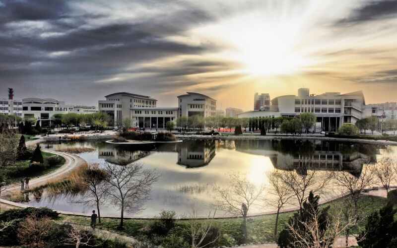 中国民航大学-风景-千禧湖