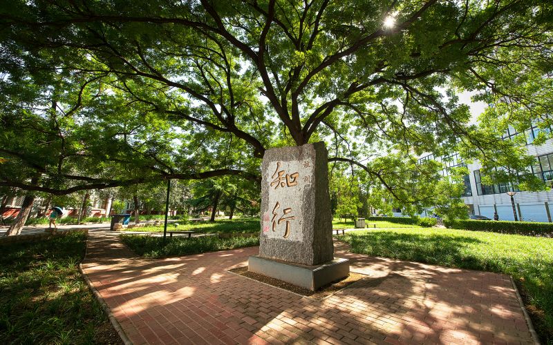 北京交通大学主图