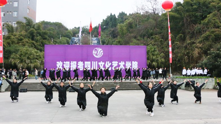 陇桥学院地址_陇桥学院占地多少亩_陇桥学院电话号码